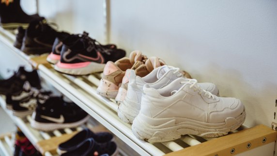 skor på hylla